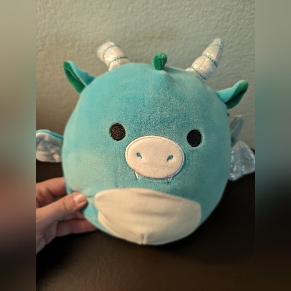 Squishmallow Avrill Dragon Blue